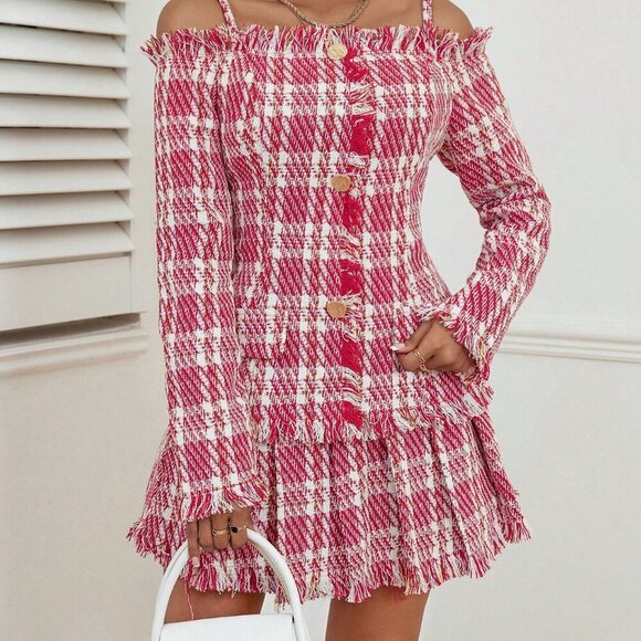 Red Elegant Women's Off-Shoulder Collar Raw Hem Detail Tweed Jacket And Skirt - Picture 4 of 5